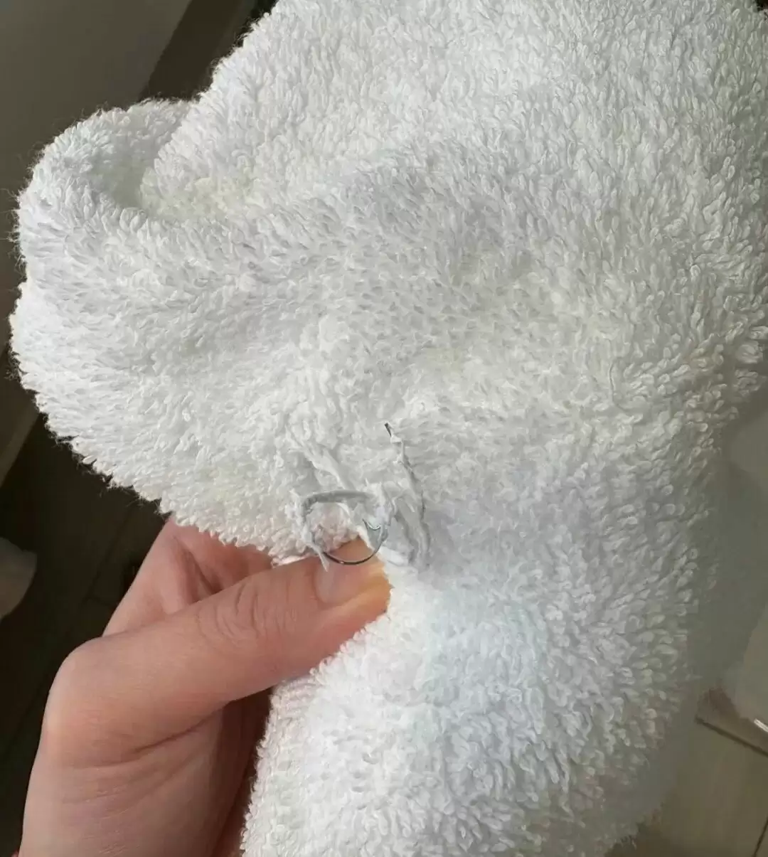 万豪酒店拖鞋发现毛发