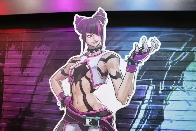 铃木携手卡普空推出街头霸王联名机车GSX-8R