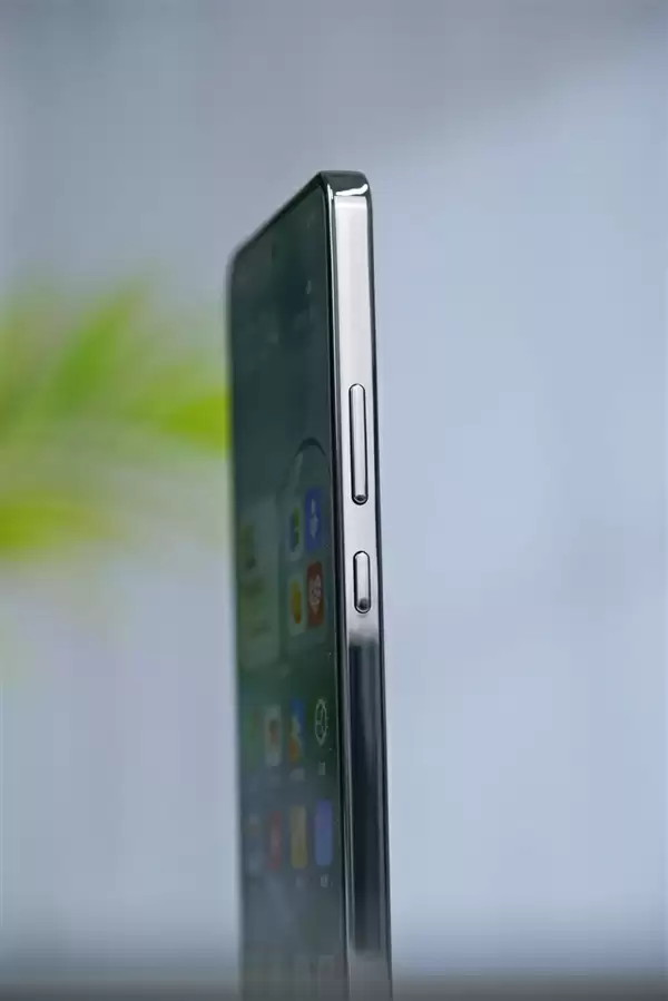 满级防尘防水仅1499元！OPPO