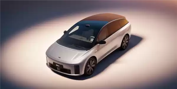 李想：但凡你喜欢开车就选四驱版理想i6