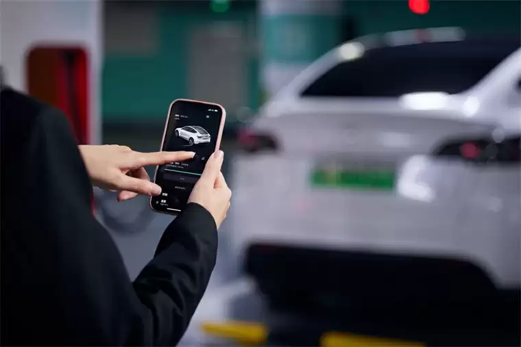 上汽集团王晓秋:预计到 2030 年,我国新能源汽车渗透率提升至 70%