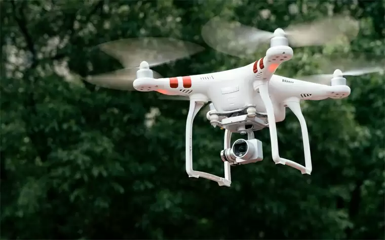 尼泊尔公司用中国大疆无人机清理珠峰垃圾