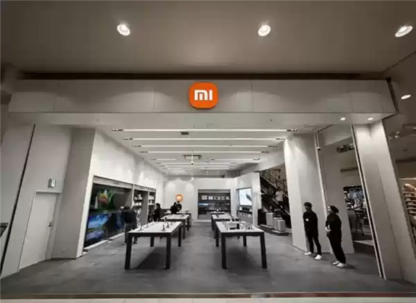 “登陆”日本!小米SU7