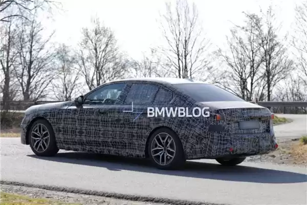 宝马放大招:两年砸出40款新车,刷新豪华车