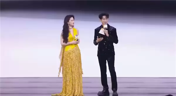 鸿蒙智行智界总监透漏：刘亦菲语音包安排上了