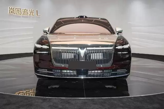 岚图追光L外观展示