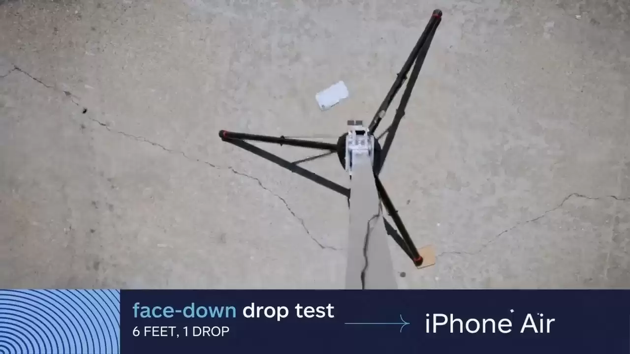 iPhone Air正面跌落效果