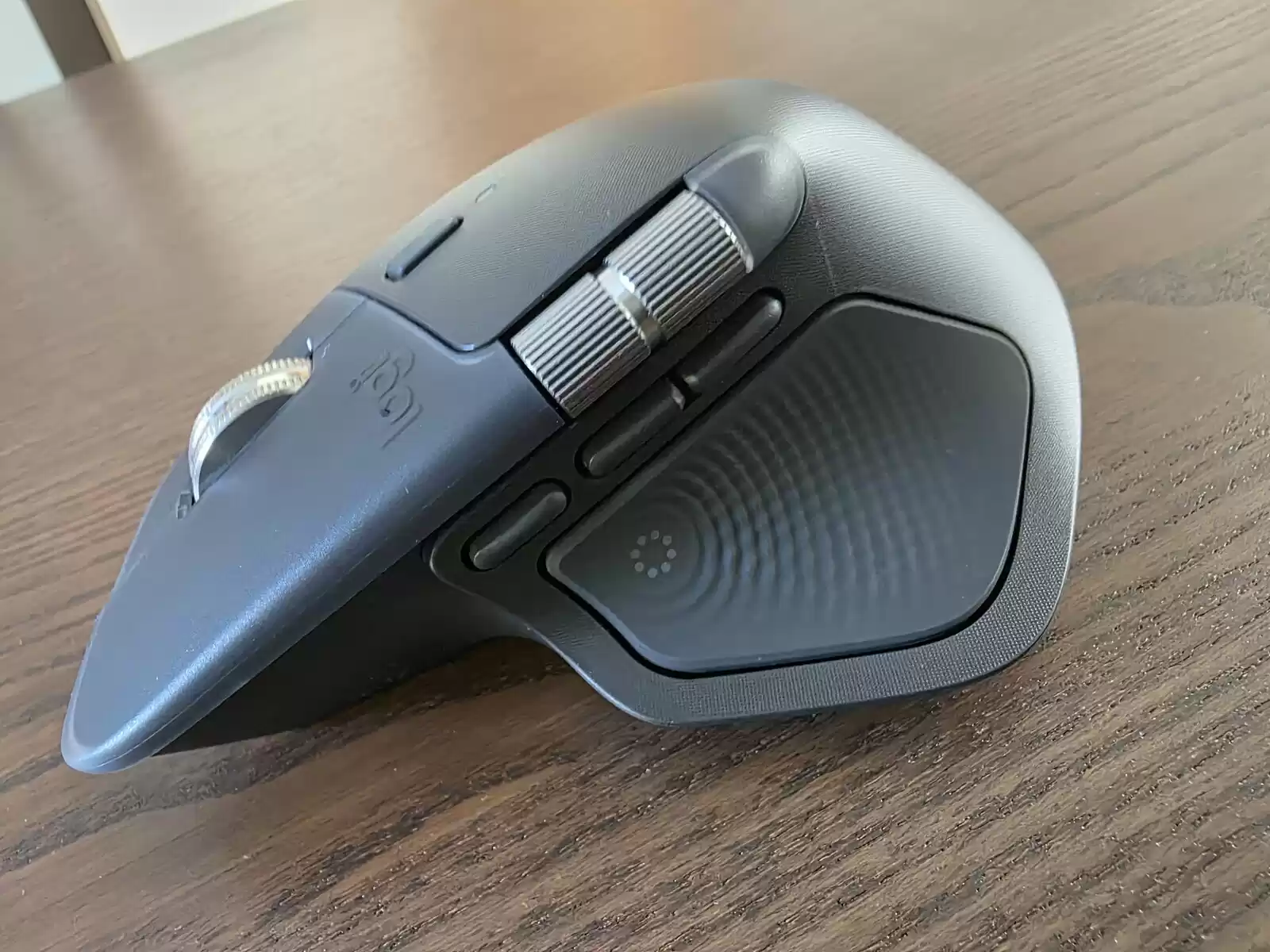 生产力利器:罗技MX Master 4