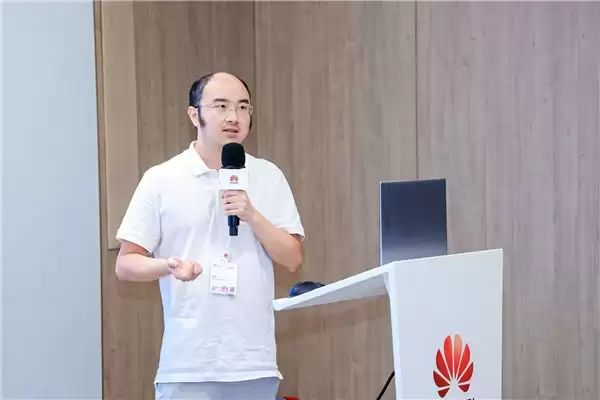 HC2025 丨高校创新力量“花开”开发者日，鲲鹏昇腾使能科研创新