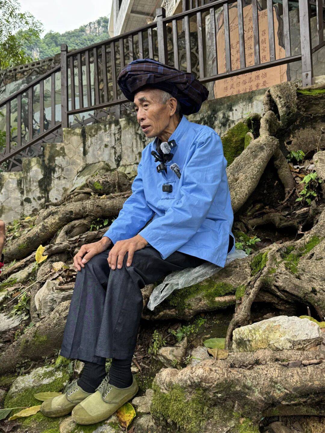 峡谷两岸对比