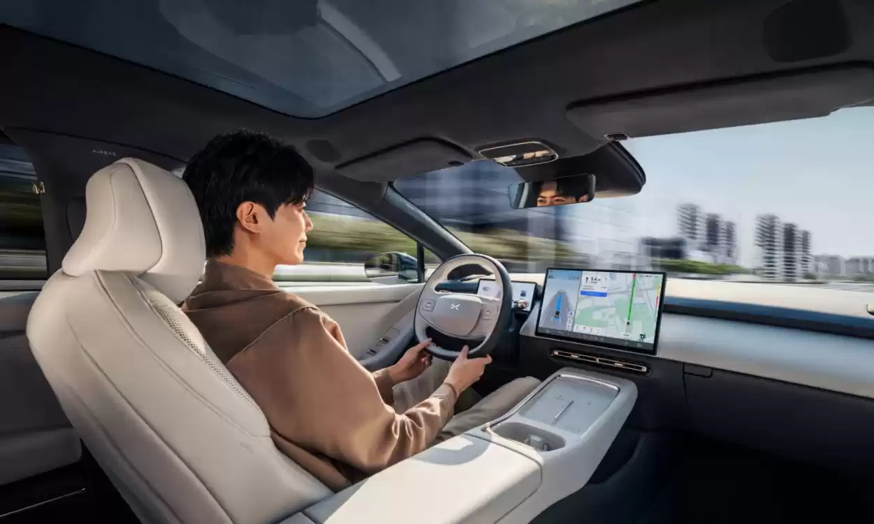 小鹏技术路线演变