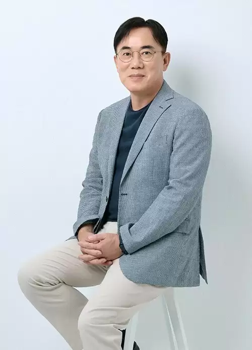 LG