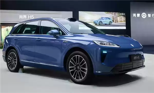 问界M7带动三车全面上涨!消息称鸿蒙智行单周大定破7.5万