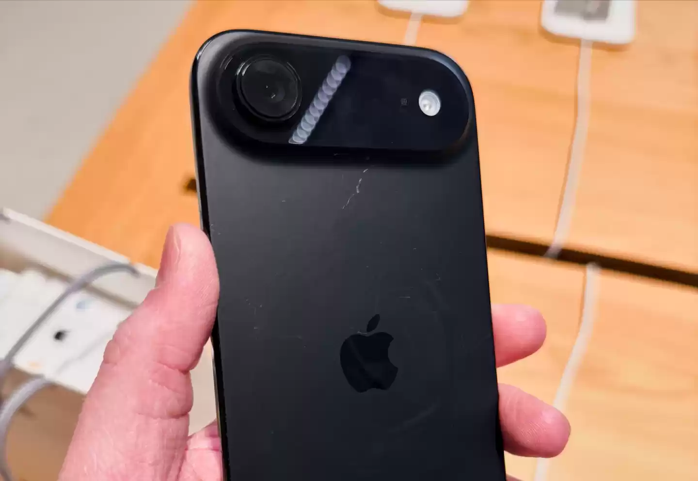 苹果零售店采取措施，解决