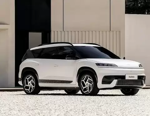 北京现代首款纯电旗舰EO羿欧亮相,续航722公里+8295芯片