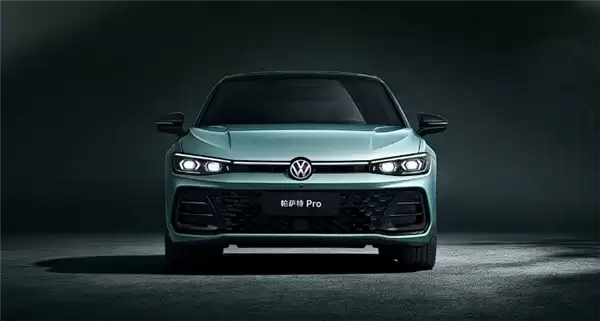 曾经的神车便宜了 大众新款帕萨特Pro上市：一口价16.99万起