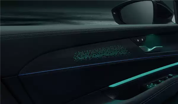 曾经的神车便宜了 大众新款帕萨特Pro上市：一口价16.99万起