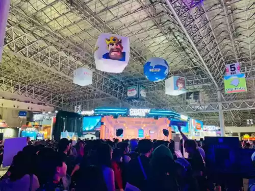 2025东京电玩展Century Games展台人潮汹涌
