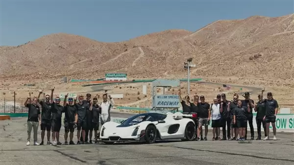 打破五项纪录！3D打印超跑Czinger