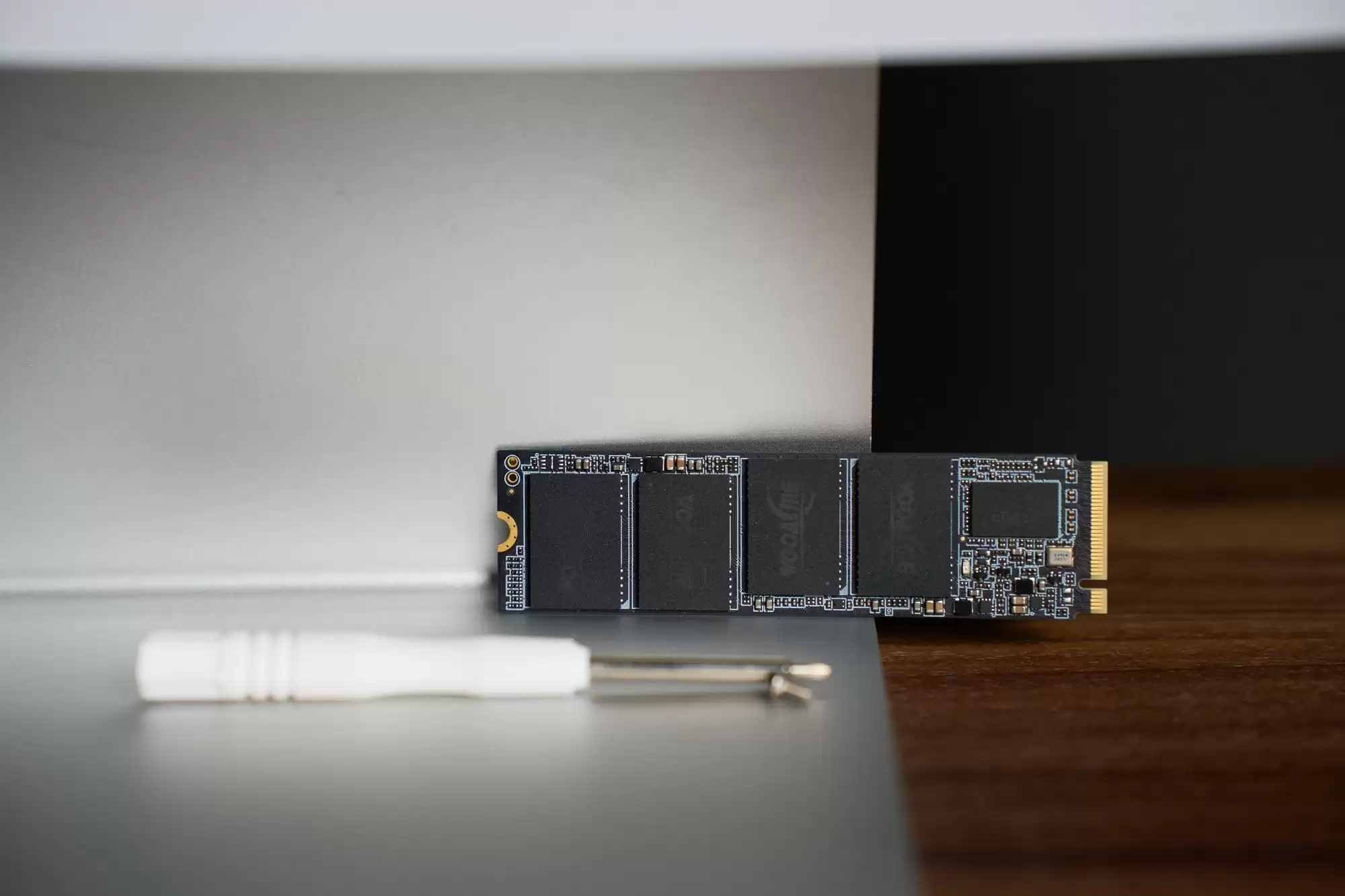 自有工厂+五年质保,华迅科技首款PCIe 3.0固态硬盘,1TB首发价379