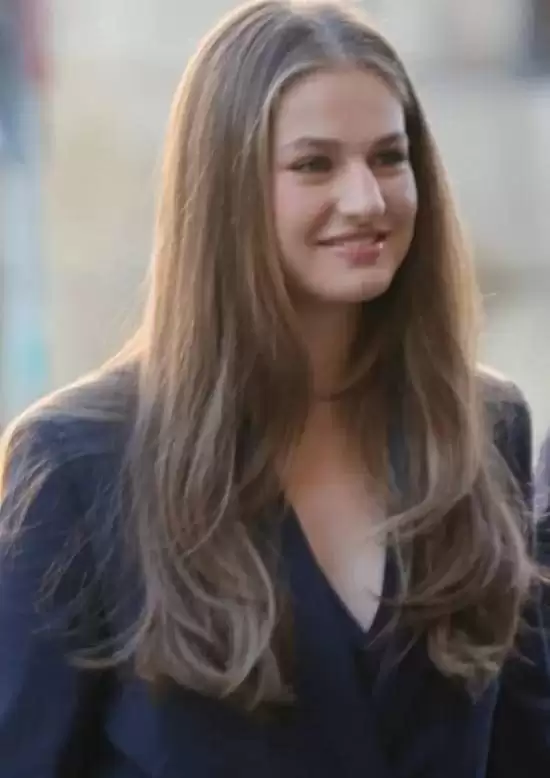 西班牙王位继承人再次公开亮相