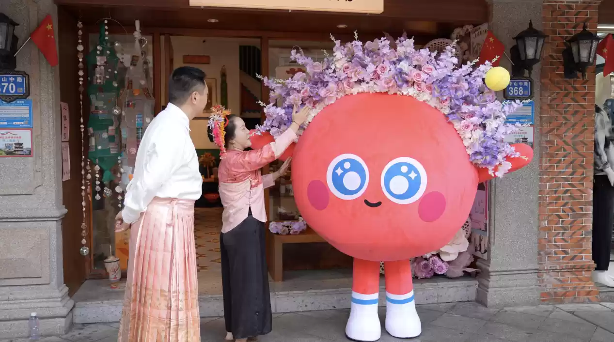 对话非遗簪花传承人，华硕a豆携豆叮寻香泉州国庆假期与未来