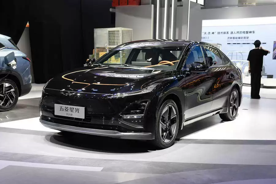 五菱星光内饰空间