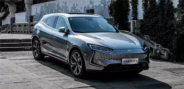 鸿蒙智行延长非辅驾车主焕新计划至11月3日