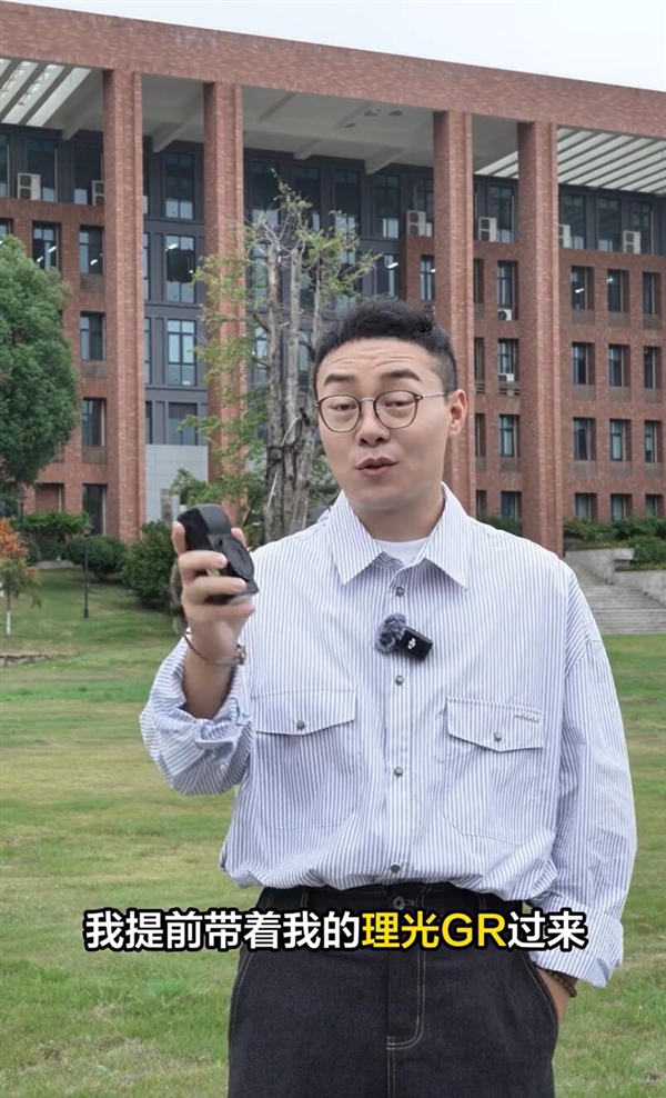 真我加入相机联名俱乐部！真我GT8