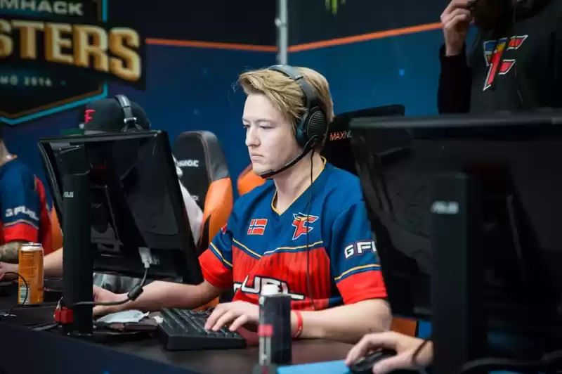 FaZe夜雨十年灯:传奇Rain离队!下一站联手s1mple?