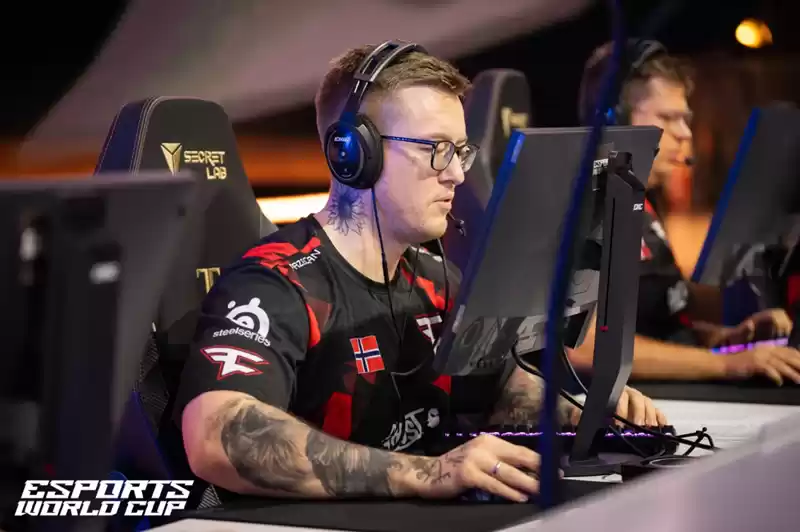 FaZe夜雨十年灯:传奇Rain离队!下一站联手s1mple?