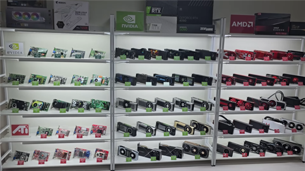 收藏家集齐30年AMD与NVIDIA全系显卡