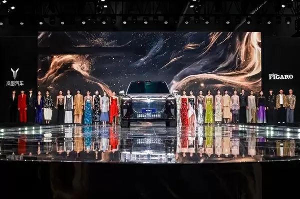 西方品牌垄断豪华设计 岚图用中式美学开启破局之路