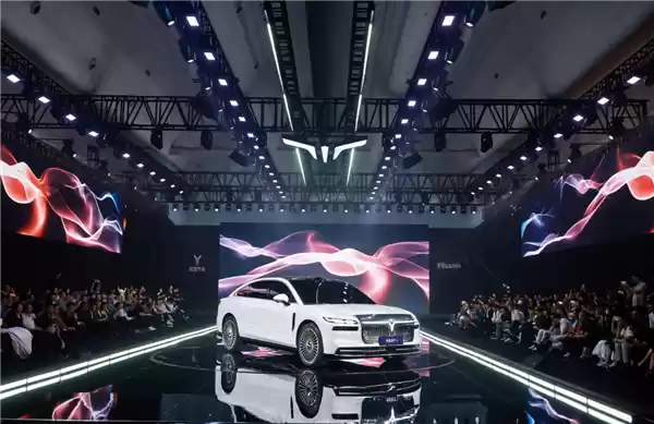 西方品牌垄断豪华设计 岚图用中式美学开启破局之路