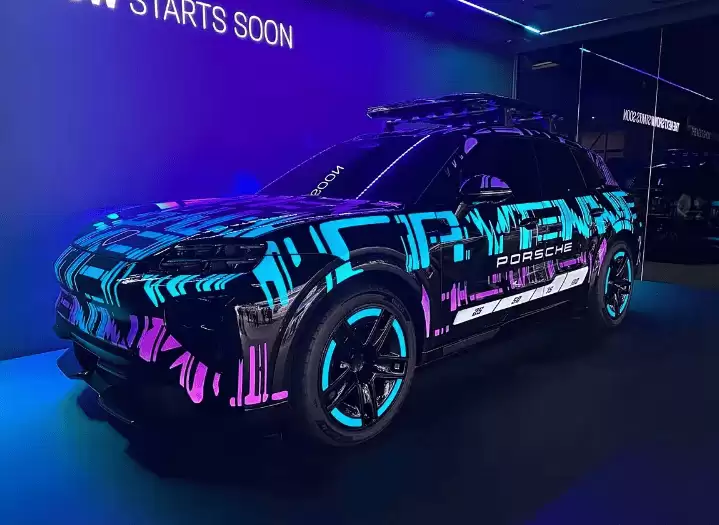 保时捷纯电Cayenne内饰