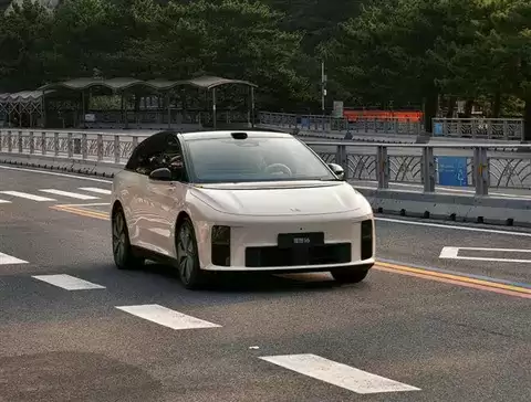 理想i6订单爆棚致2026年交付