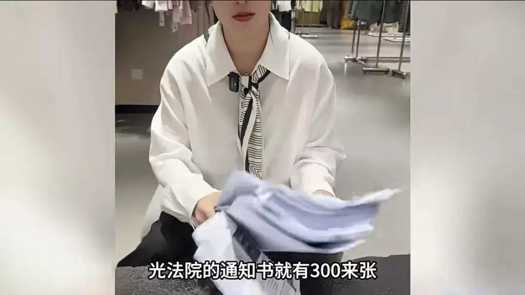 小米与服装店logo对比