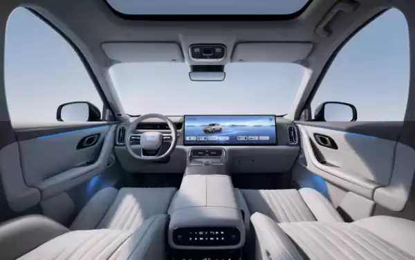 银河M9智能座舱