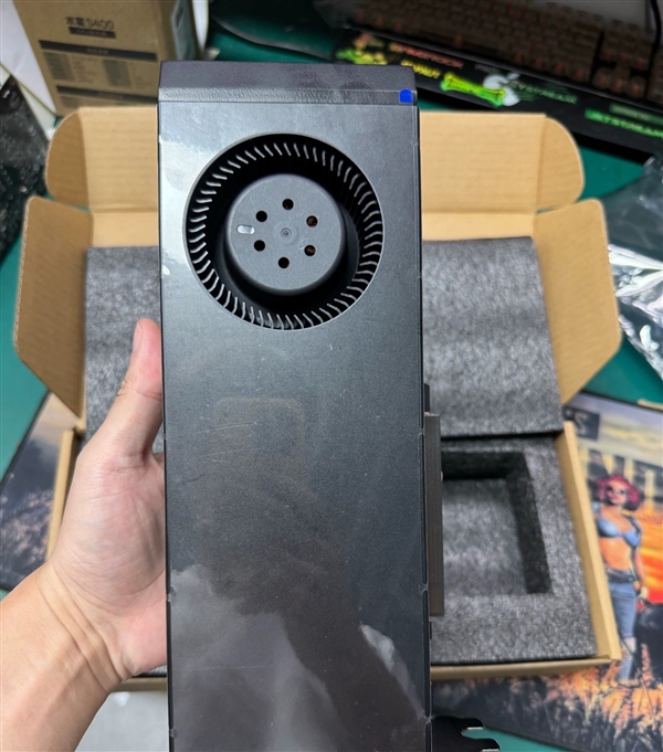 32GB显存RTX4080S显卡上市，售价9200元