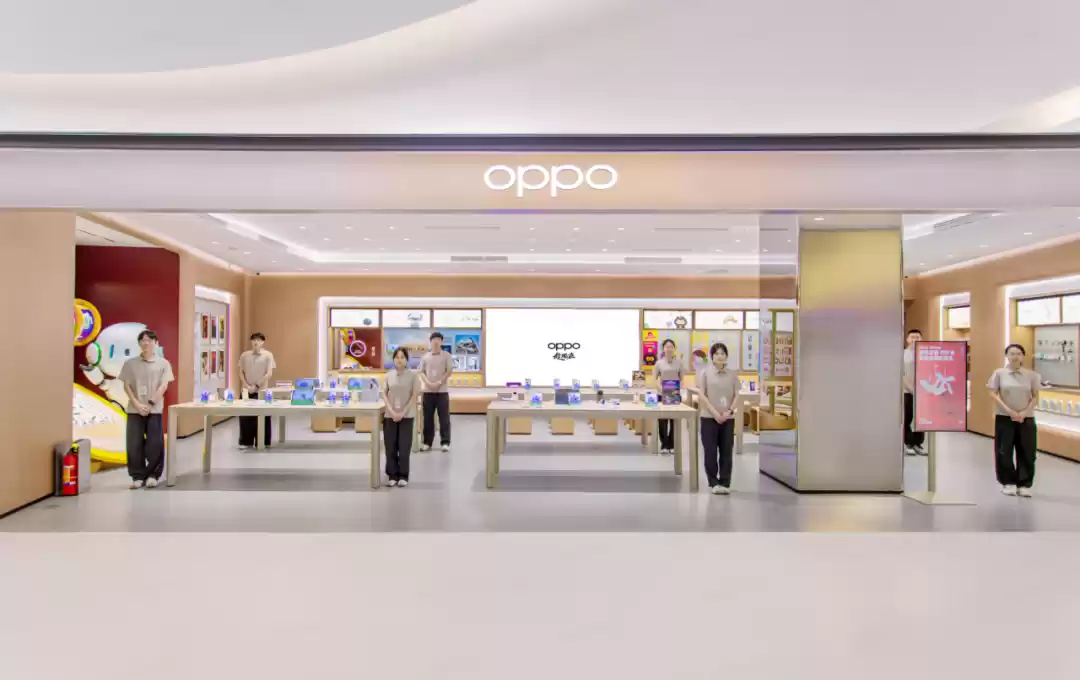 OPPO首家CLUB门店开业，百店同开共庆国庆
