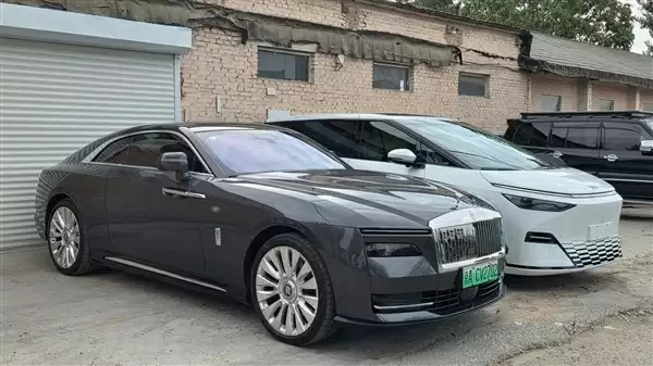 交警回应陈震劳斯莱斯事故:下午3时许发生