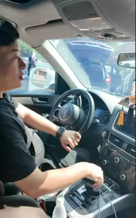 汽车空调异常警示及保养建议