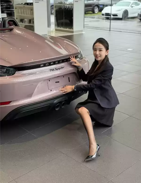 青岛保时捷女销售回应9月再夺销冠