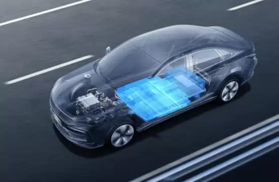 新能源汽车价格战加剧：低价背后的盈利困局与产业转型