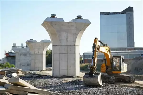 5个多小时变80分钟:匈塞铁路塞尔维亚段全线通车!