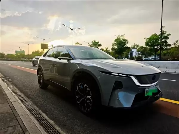 11.99万的中大型SUV 马自达塞车也无所谓了