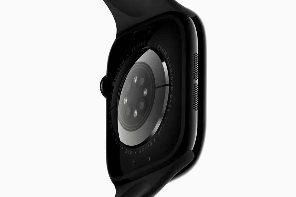 换季降温注意身体：Apple Watch S10 46mm 国补后 1988 元京东发车