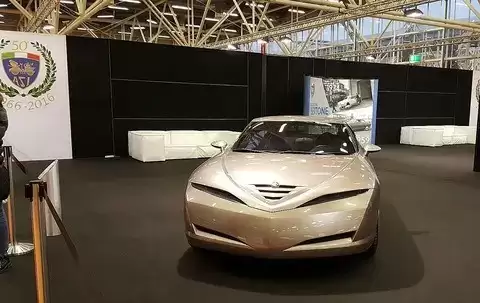 阿尔法·罗密欧Bella概念车:未量产的世纪之美