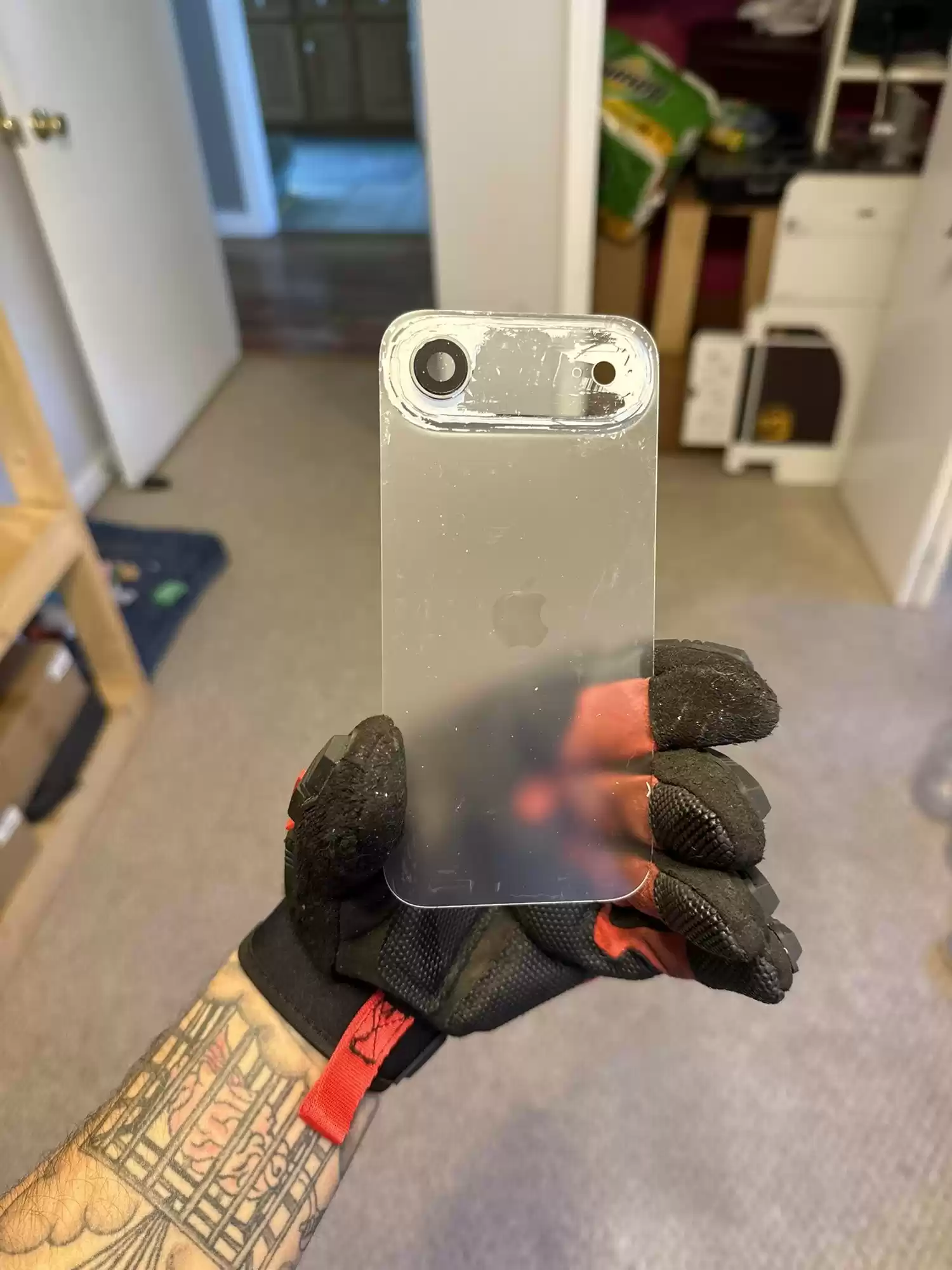 iPhone Air全新消息曝光 iPhone 16价比百元机果粉悲伤不已！