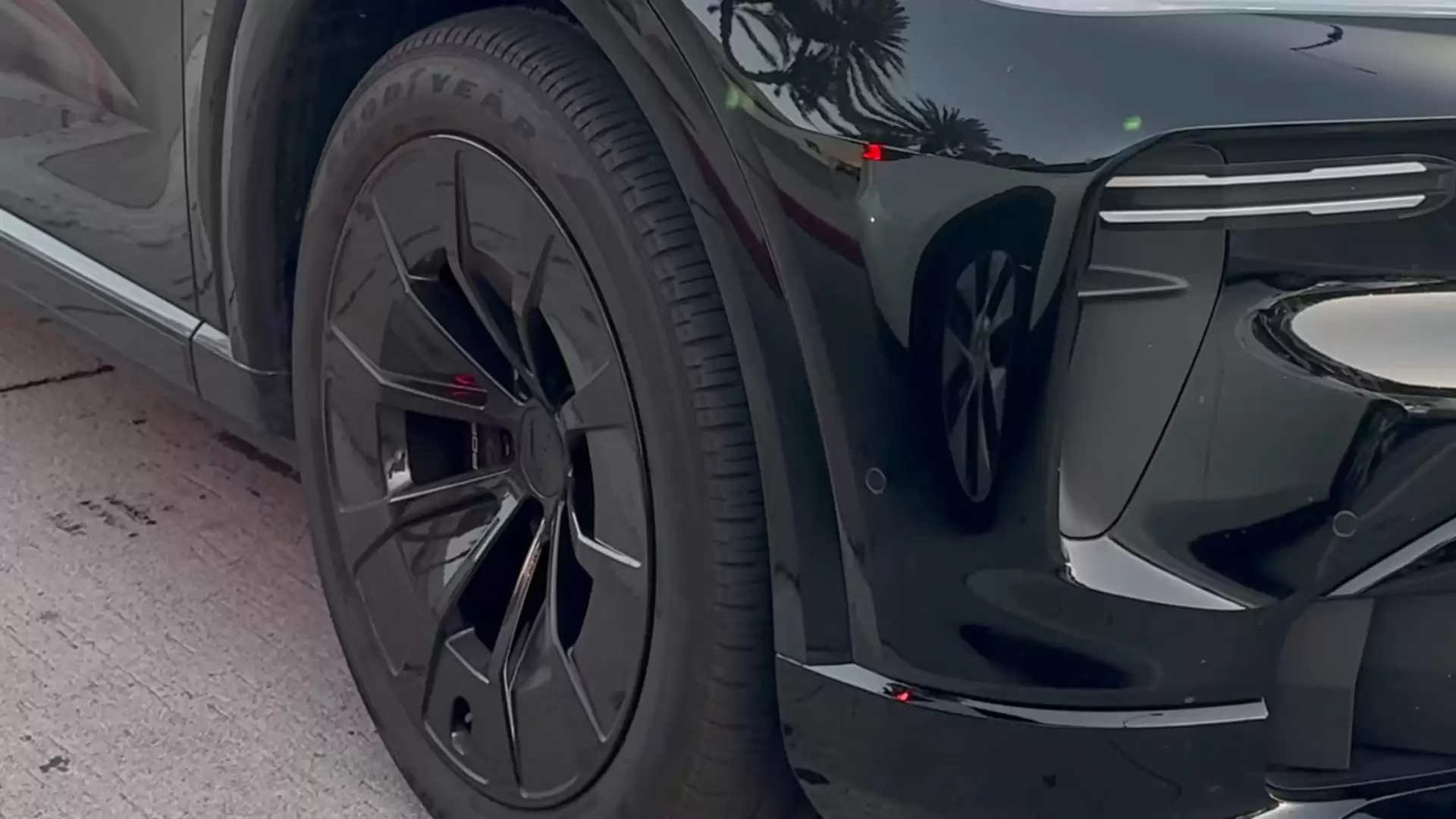 保时捷纯电卡宴路测图曝光：986 马力，剑指豪华电动 SUV 市场